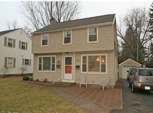 1006 Roosevelt Rd, East Rochester, NY 14445