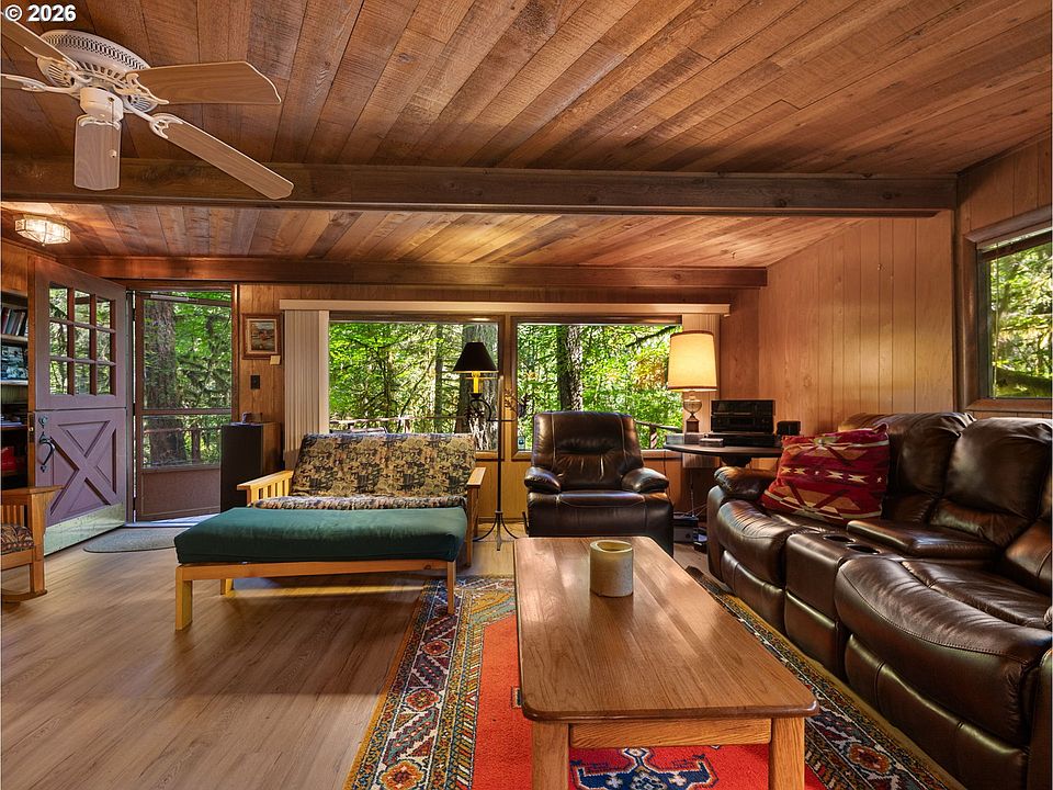 7th image of this home