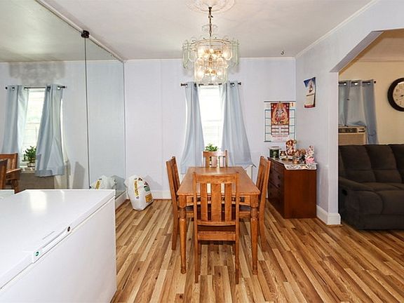 3rd image of 18329 Brinkerhoff Ave Floor 1&2