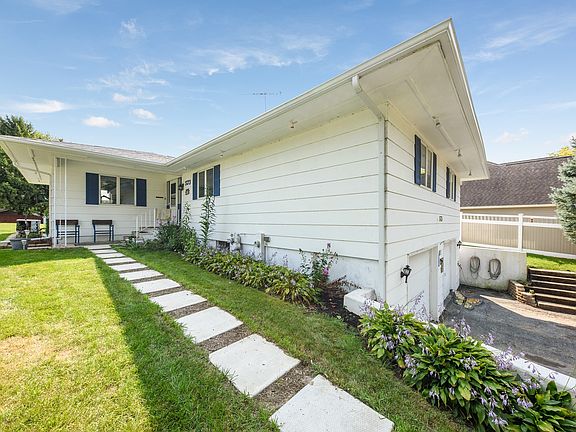 With heated 2-1/2 car garage