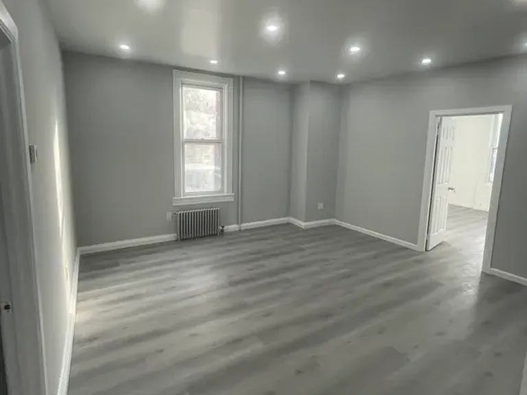 255 Ridgewood Ave #2 — Photo 1