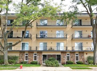 6020 Lincoln Ave UNIT 203, Morton Grove, IL 60053