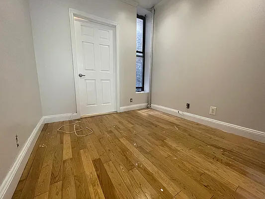 Rented by R New York | media 40