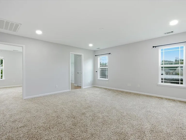 8 Woods Way — Photo 11