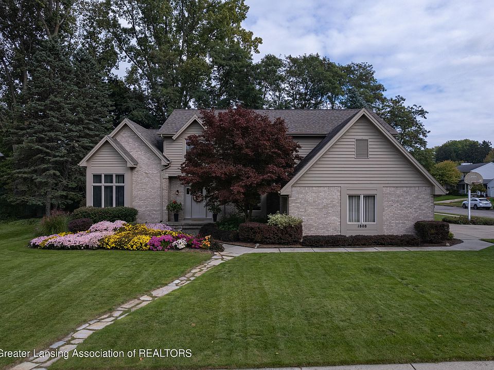 1st image of 1808 Yosemite Dr