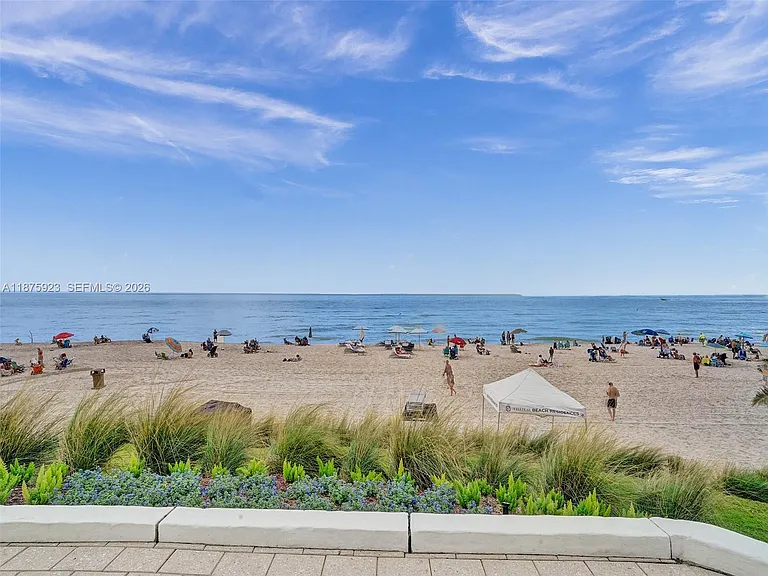 17475 Collins Ave #503 — Photo 7