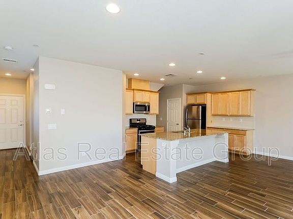 5th image of 1128 Aubrey Springs Ave