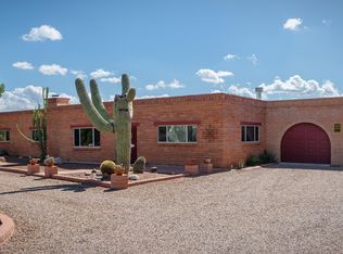 1001 W Calle Santiago, Sahuarita, AZ 85629