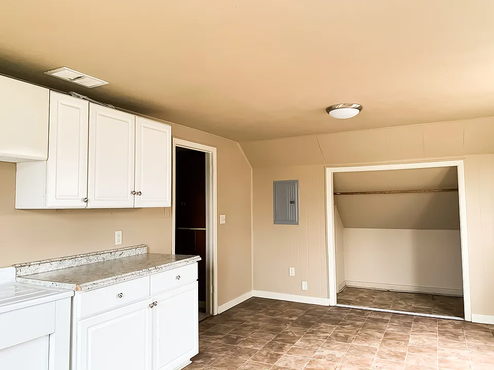 Kitchen (2)