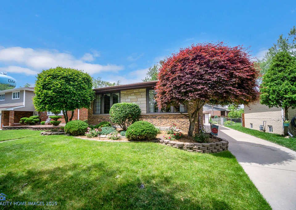 1st image of 5616 W 98th Pl
