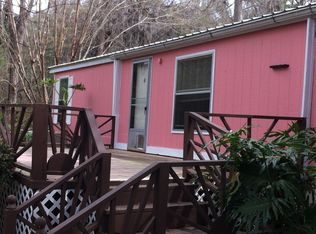 102 Breezewood Cir, San Mateo, FL 32187