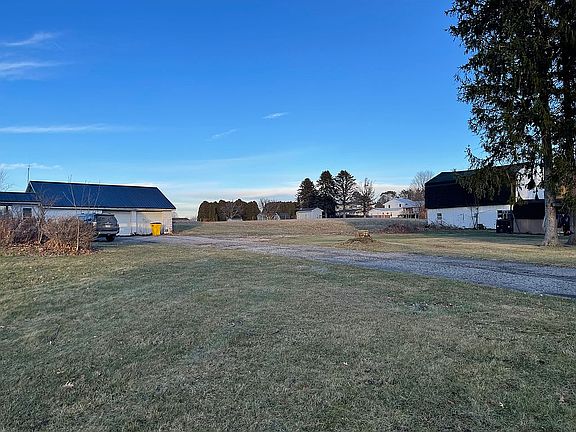 3rd image of 204 Krayn Rd