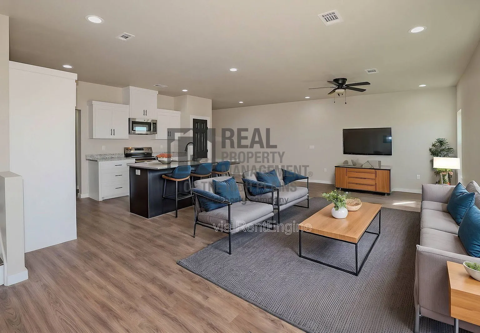 3 bed, 2.5 bath, 1631 sqft, $2,150 — Photo 2