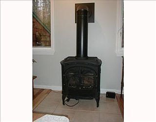 3rd image of 131 Temple Ave APT 40