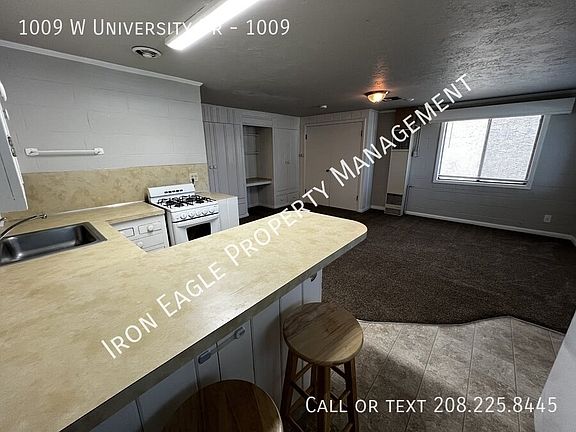 4th image of 1009 W University Dr #1009
