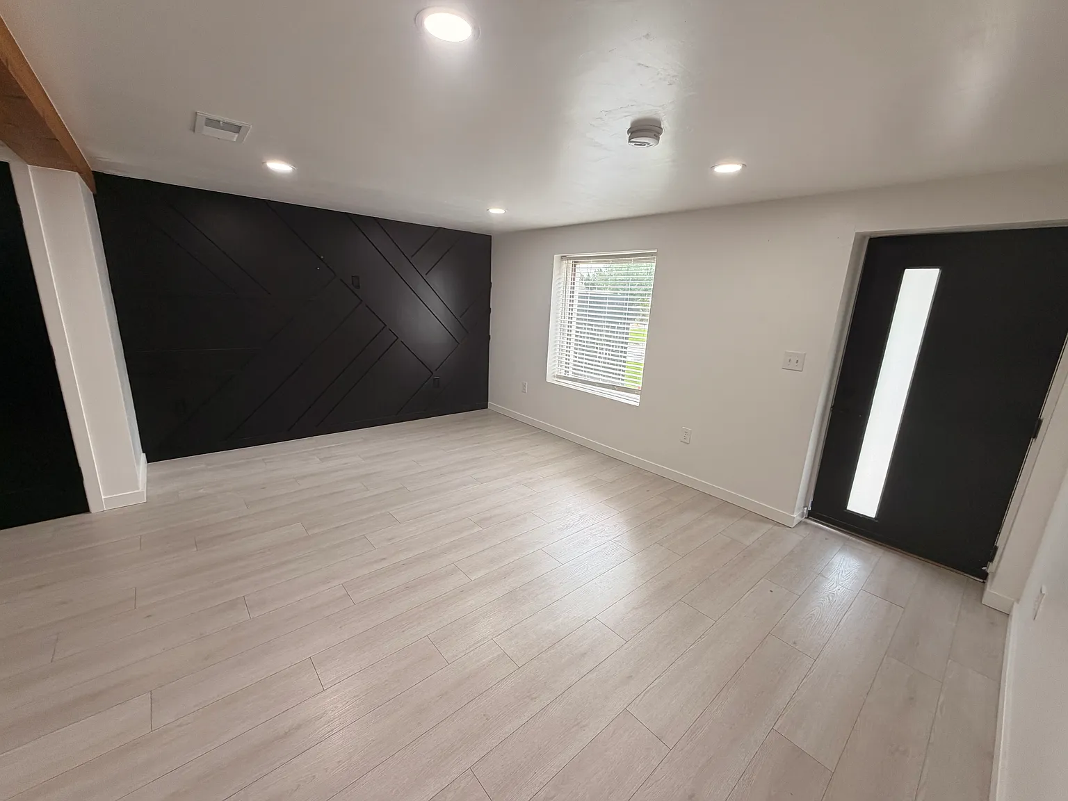 1 bed, 571 sqft, $1,800 — Photo 3