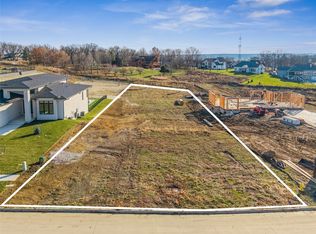 9606 Treehaven Dr, West Des Moines, IA 50266