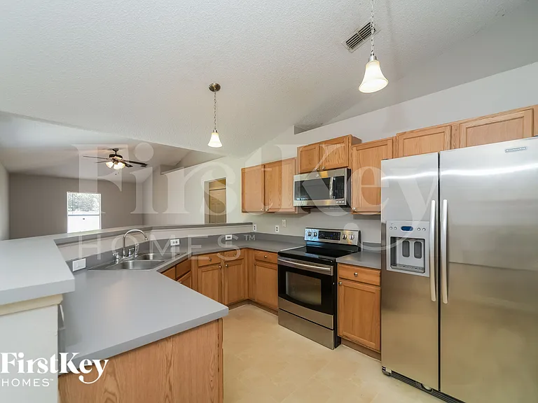 1417 Kissimmee Ct — Photo 8
