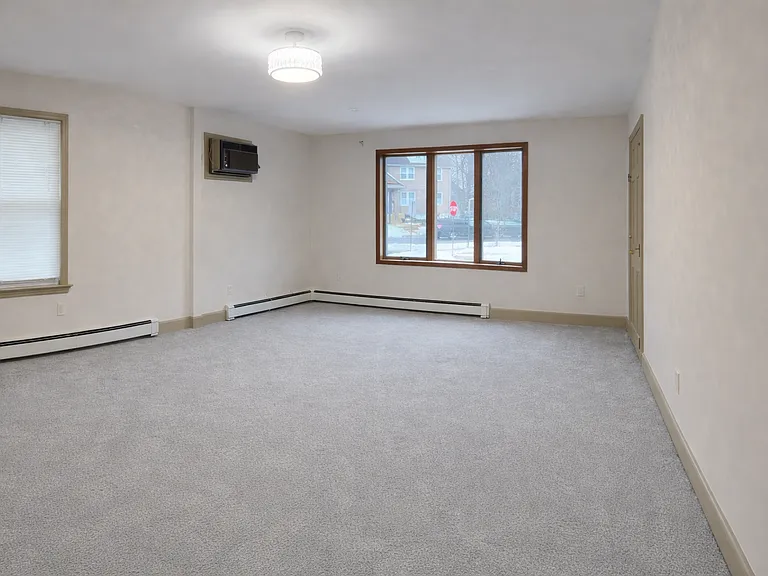 127 Winslow Pl — Photo 7