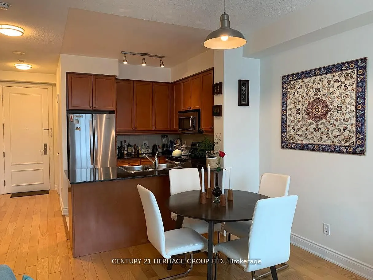 10 Bloorview Pl — Photo 4