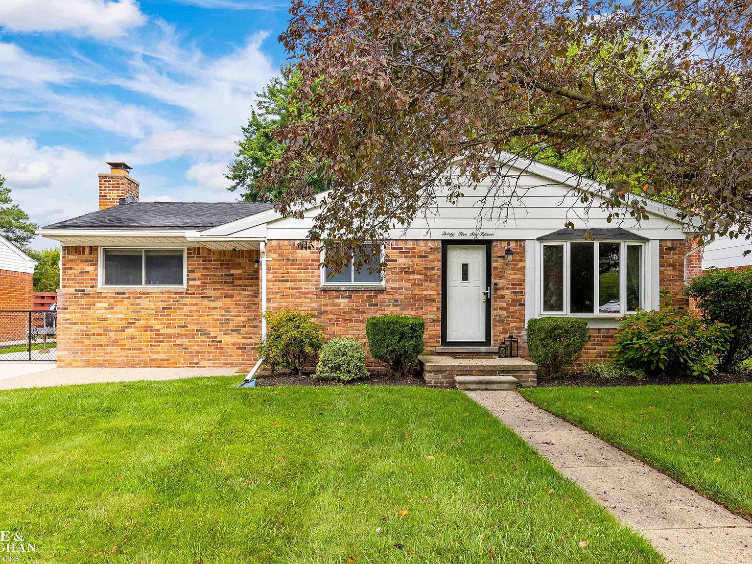 35615 Shook Ln, Clinton Township, MI 48035 Zillow
