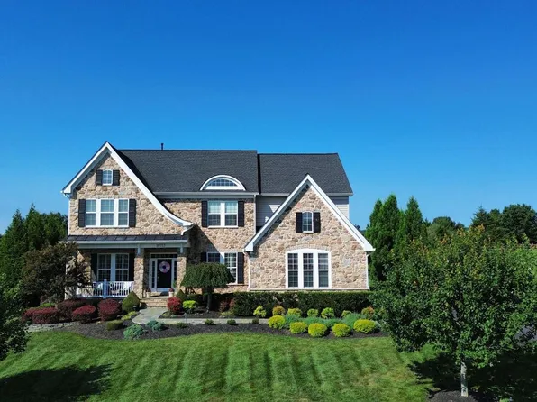 16553 Levade Dr, Leesburg, VA 20176