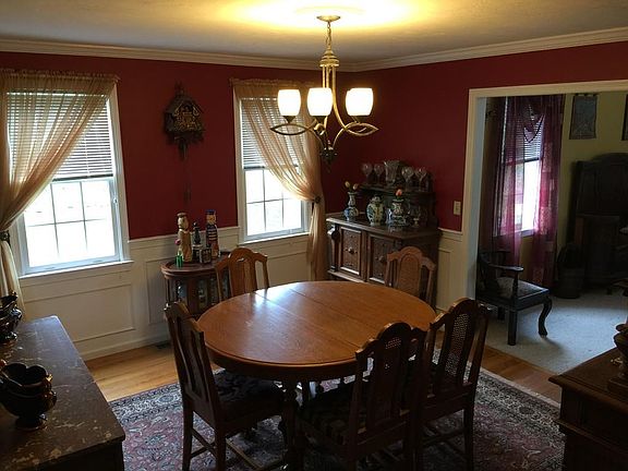 3rd image of 5 Farmington Dr #0