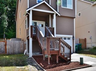 3674 Halsey Ln, Bremerton, WA 98310