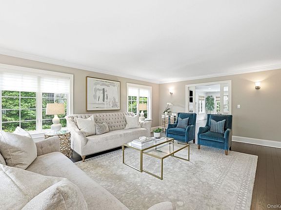 4th image of 11 Mayflower Road
