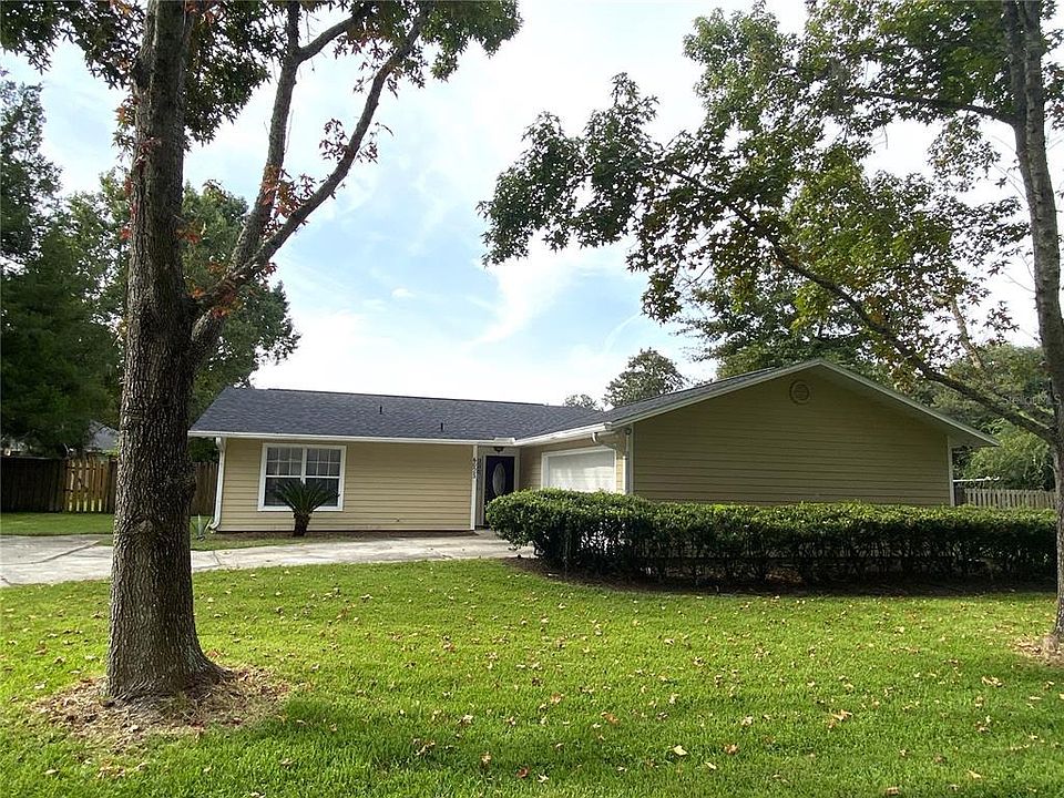 1st image of 6025 NW 113th Pl
