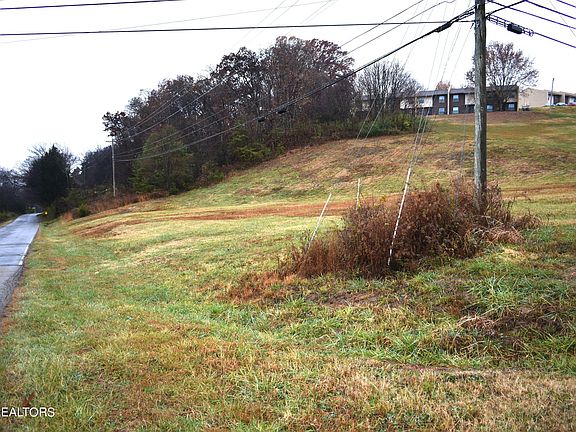 5th image of 92 Highway N