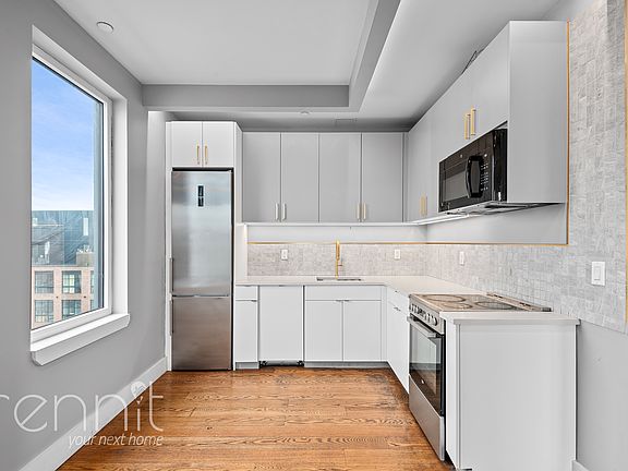 4th image of 853 Lexington Ave APT 7C