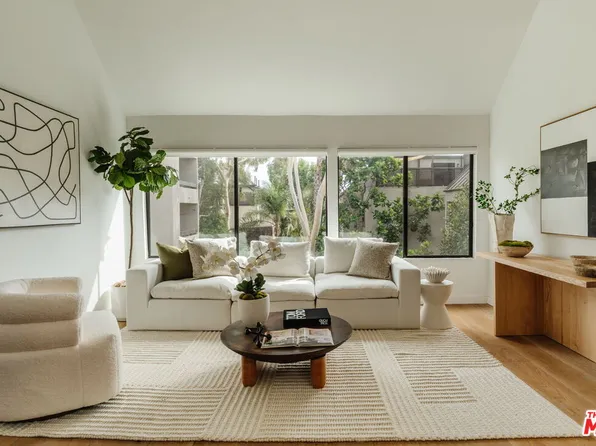 950 N Kings Rd Unit 315, West Hollywood, CA 90069