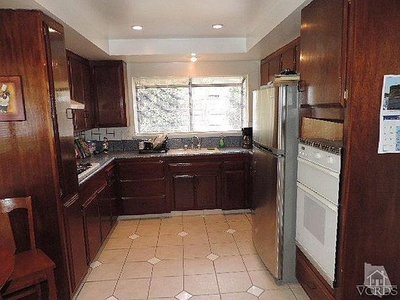 5th image of 418 N Bradley St