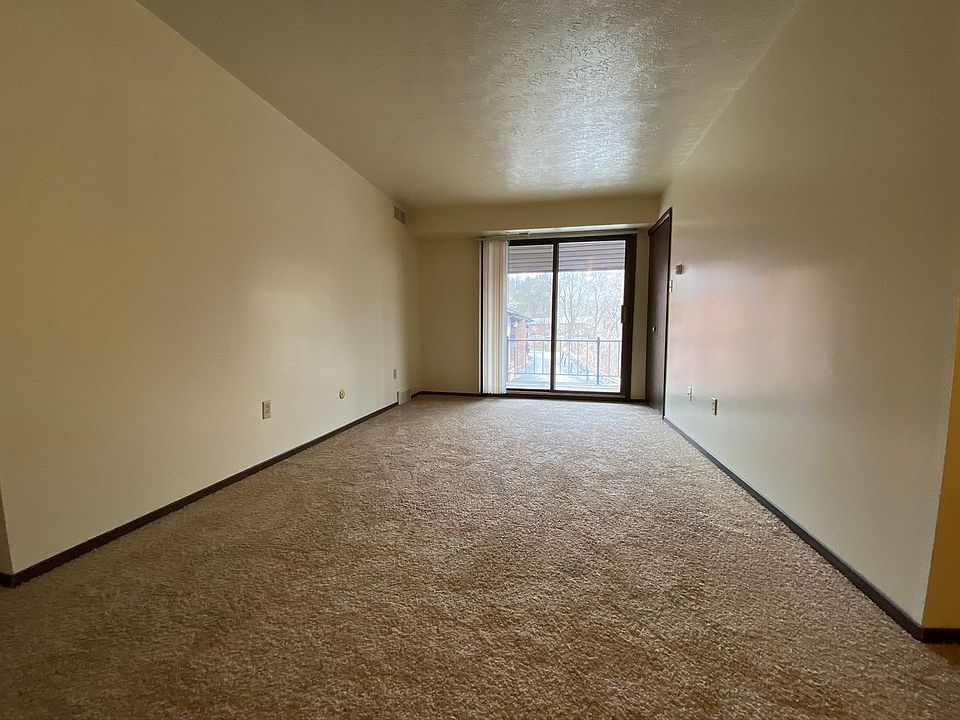 1st image of 1333 Hunter Rd #9