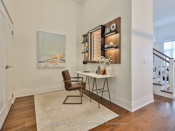 2nd image of 25 Malcolm Rd #Townhouse 105