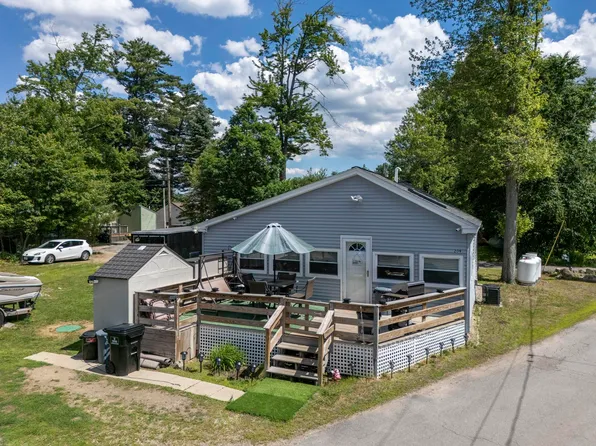 209 Chases Grove Road, Derry, NH 03038