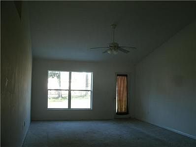 3rd image of 4138 SW Batavia St