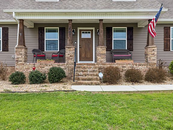 5th image of 407 Richland Farms Dr