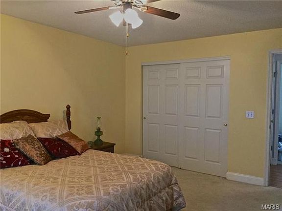 5th image of 1056 Huntington Dr