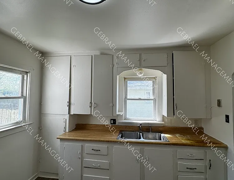 2662 Brunkow Ct — Photo 10