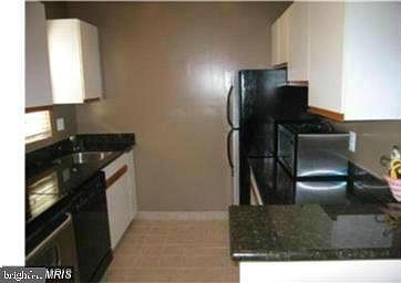 4th image of 1604 W Abingdon Dr APT 101