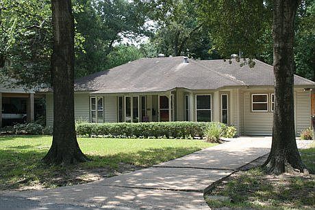 2nd image of 1515 Woodvine Dr