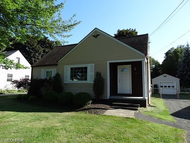1st image of 61 Chatham Dr