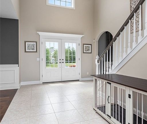 2nd image of 6495 Foxglove Dr