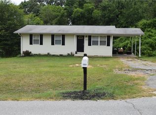 1004 Royal Summit Dr, Seneca, SC 29678