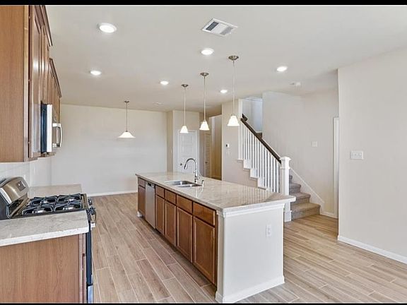 5th image of 5617 Evanston Ln