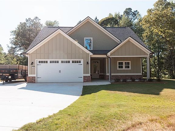 2nd image of 632 Campbell Rd