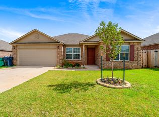 9612 Kindsey Ave, Moore, OK 73160
