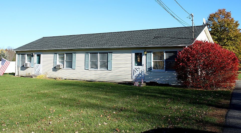 1st image of 379 Gillespie St